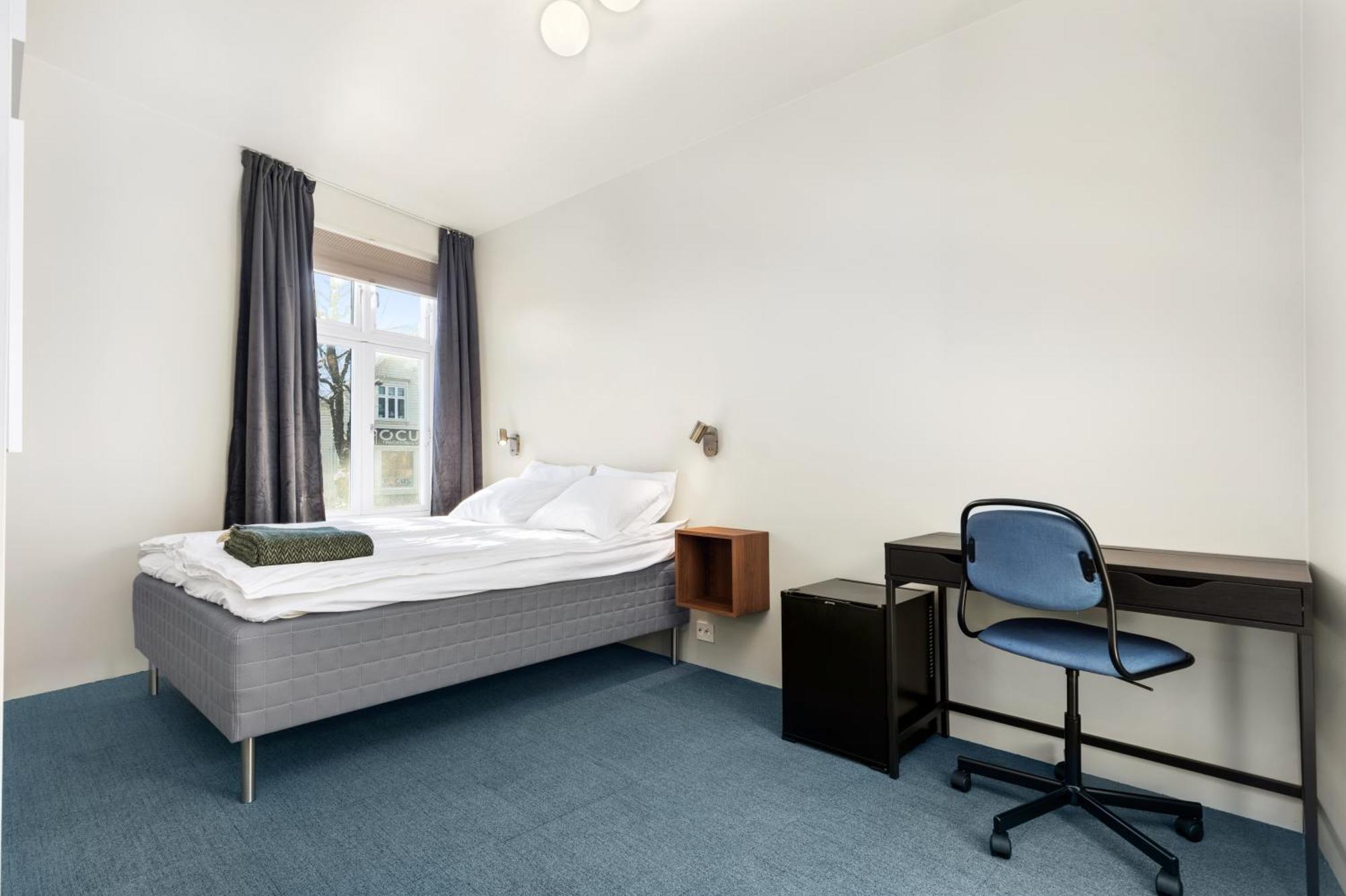 Central Guest House - Bedroom With Private Bathroom Stavanger Exteriör bild