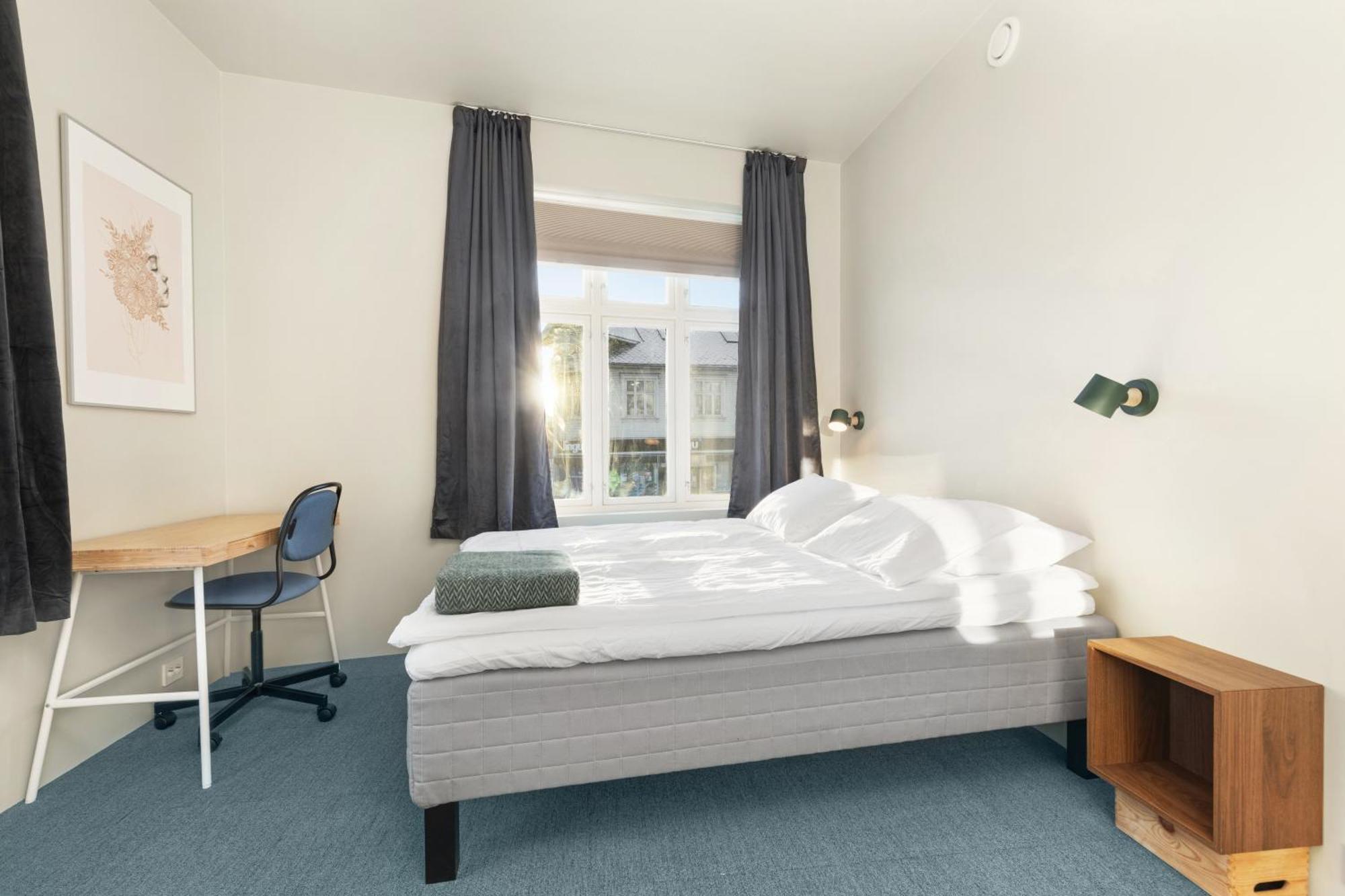 Central Guest House - Bedroom With Private Bathroom Stavanger Rum bild